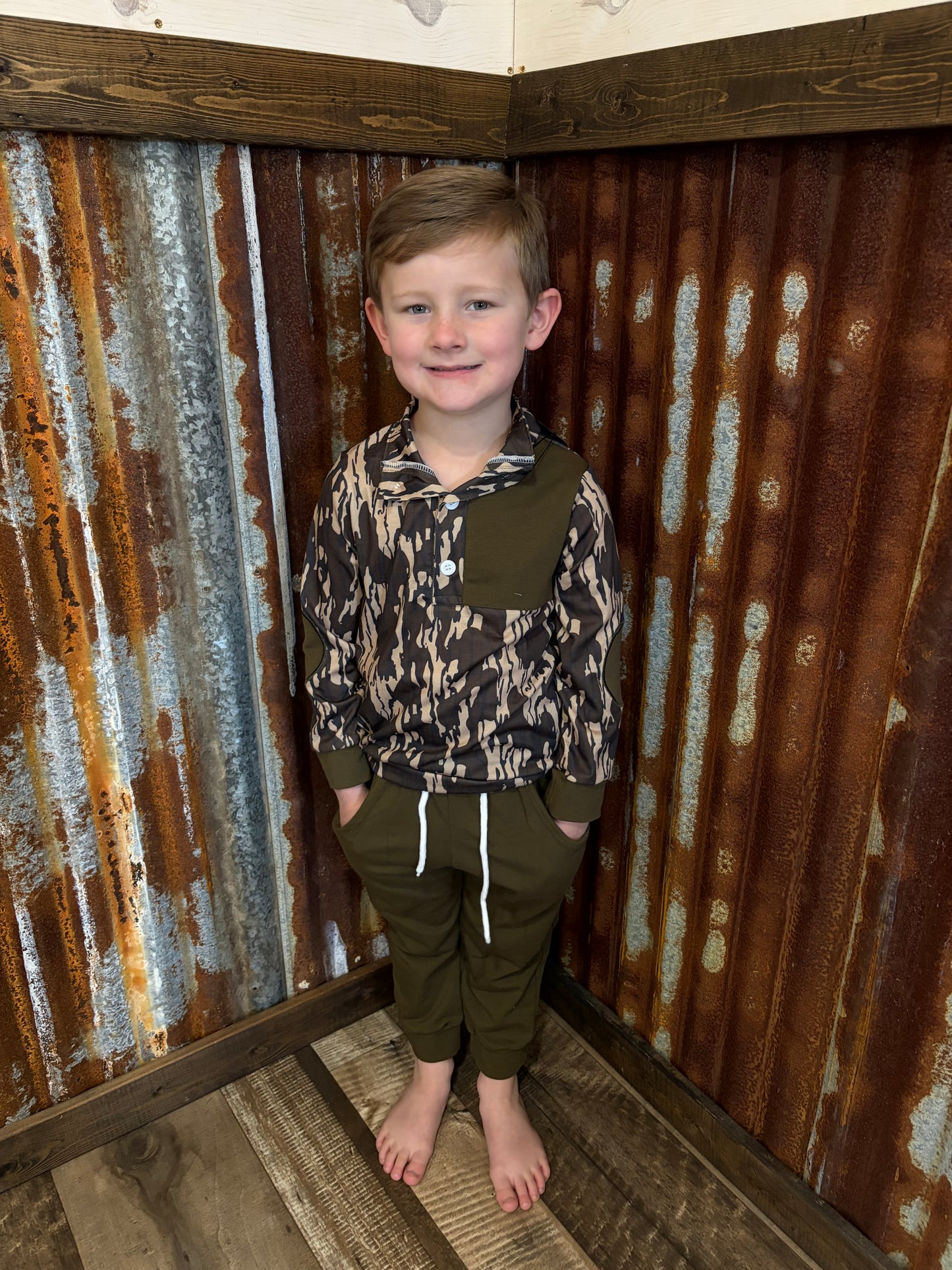 Bottomland Camo Sweatshirt Set