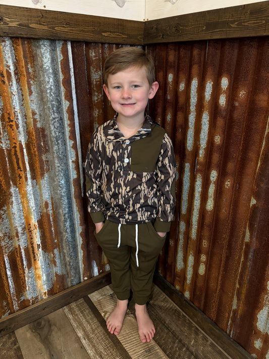 Bottomland Camo Sweatshirt Set