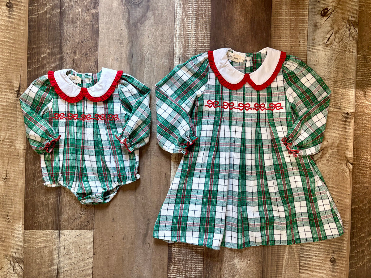Classic Christmas Plaid Bubble