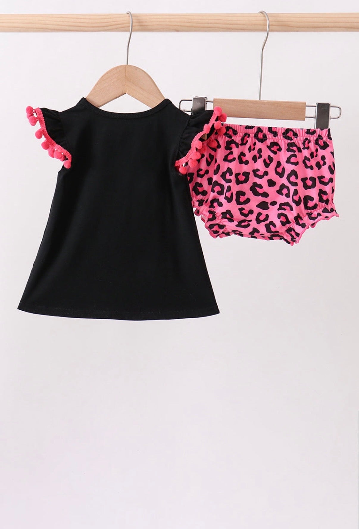 Let’s Go Girls! Leopard Bloomer Set